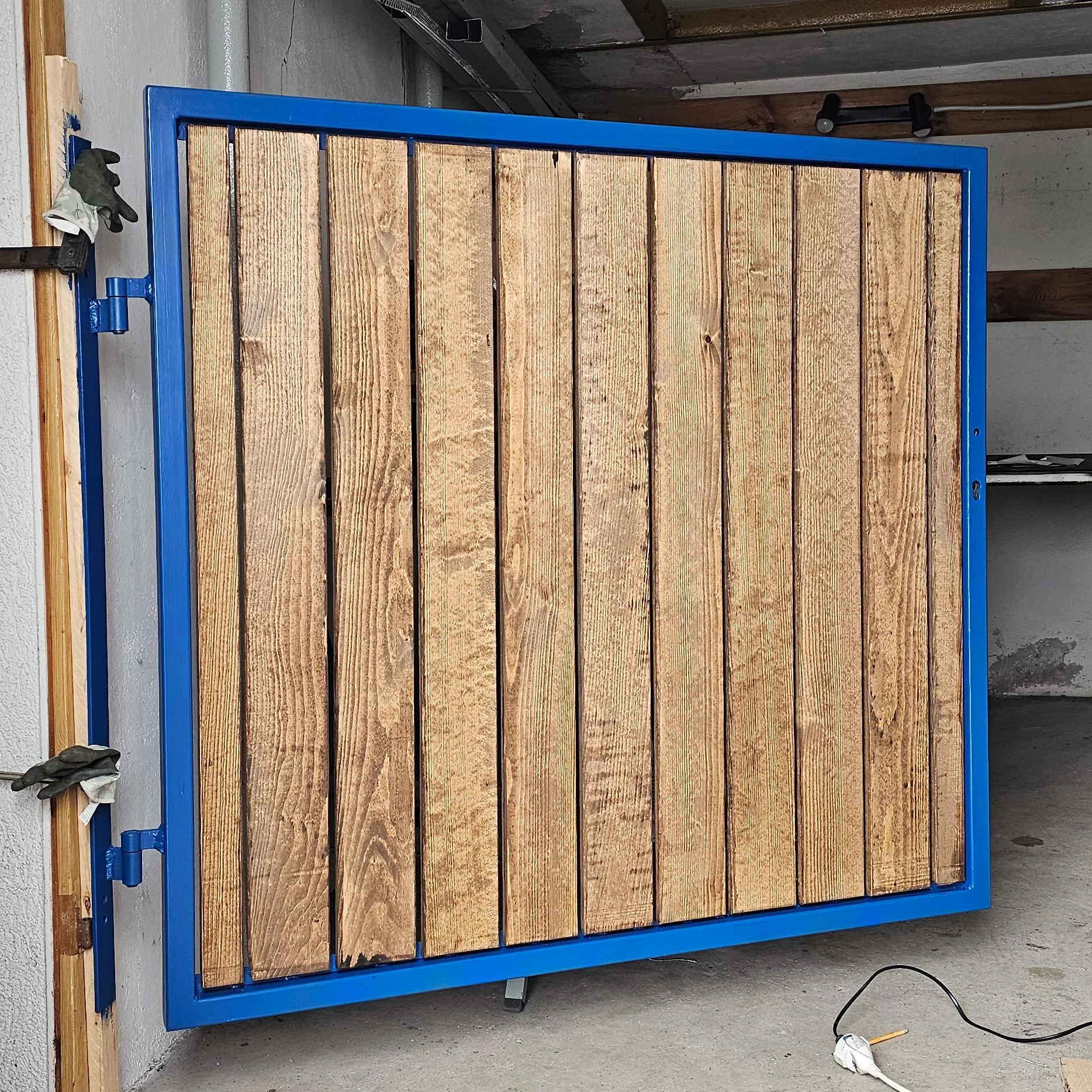 Grundrahmen mit Holzfüllung